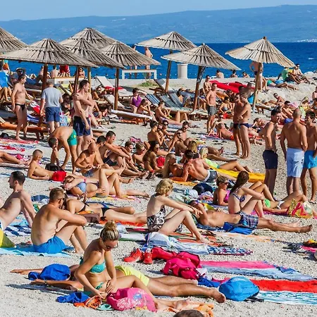 Apartman With Parking Space - 22101