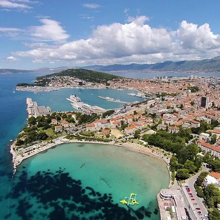 With Parking Space - 22101 Apartman Split