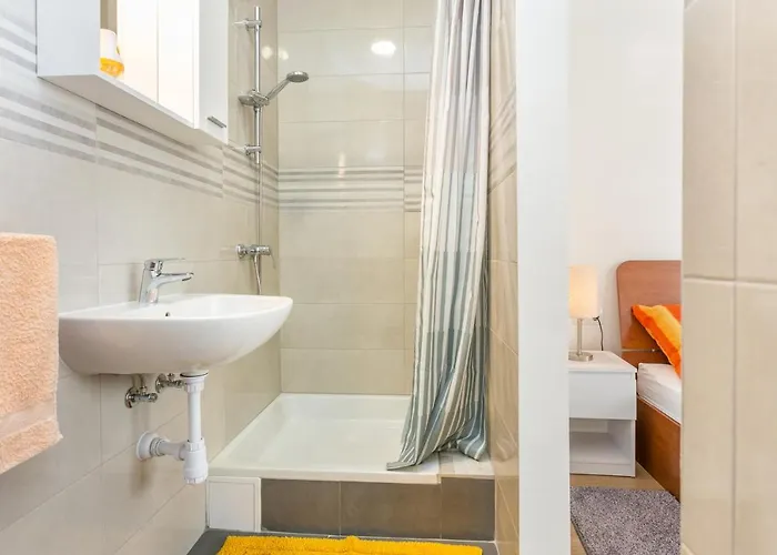 With Parking Space - 22101 Apartman